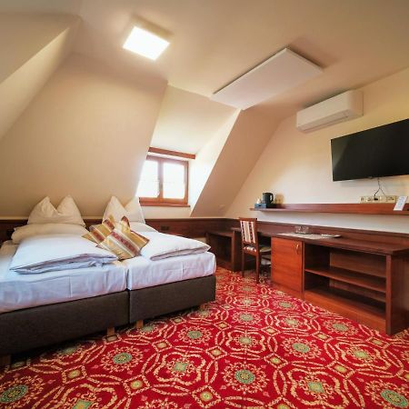 Hotel Fortna Chrudim Pokój zdjęcie