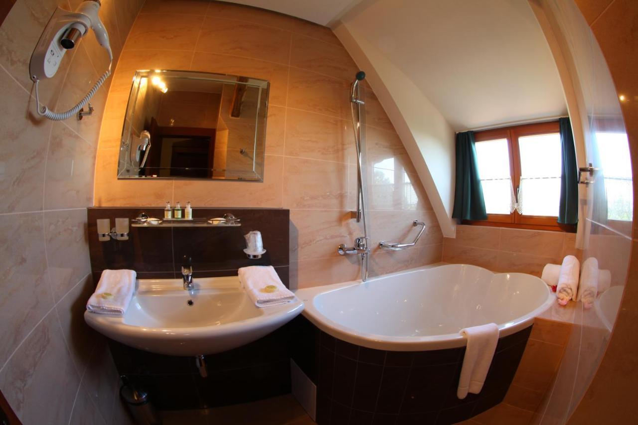 Hotel Fortna Chrudim Zewnętrze zdjęcie